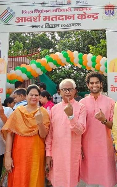 BJP MLA Neeraj Bora cast his vote along with his family.